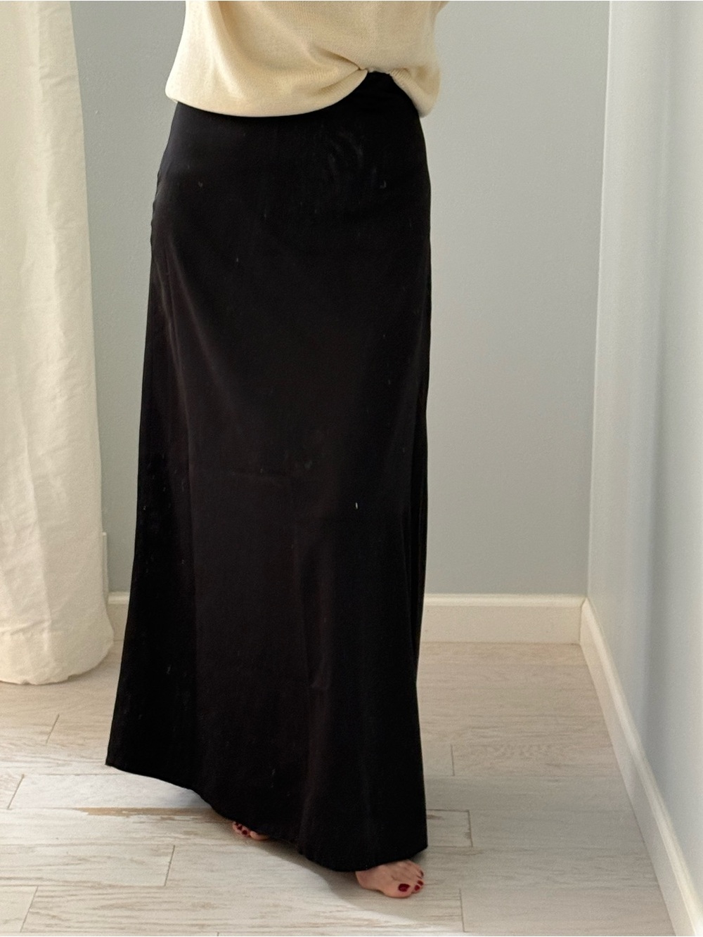 Black Maxi Skirt - Women's Long Straight Silhouette